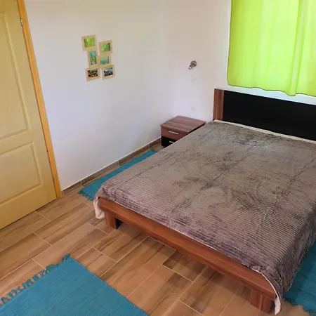 Majorka Vendeghaz Diósjenő