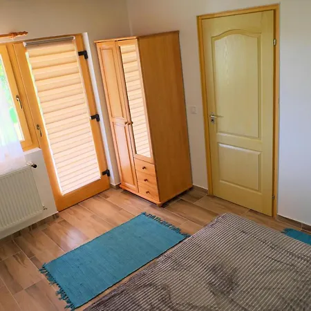 Majorka Vendeghaz Diósjenő