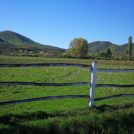 Majorka Vendeghaz Diósjenő