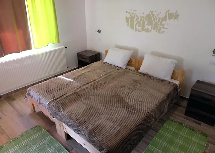 Majorka Vendeghaz Апартаменты Diosjeno